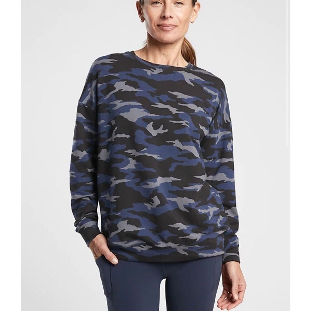 Athleta Street to Studio Pullover  XS m5